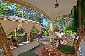 Belvilla by OYO Benestar