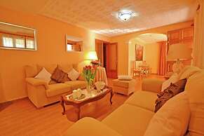 Belvilla by OYO Benestar