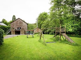 Renovated Cottage in the Middle of Nature