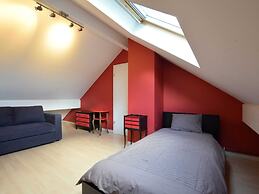 Modern Cottage in Vaux-sur-sure With Sauna