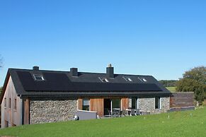 Modern Cottage in Vaux-sur-sure With Sauna