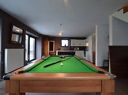 Modern Cottage in Vaux-sur-sure With Sauna