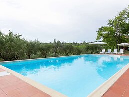 Apartment With Pool in Barberino Val D'elsa