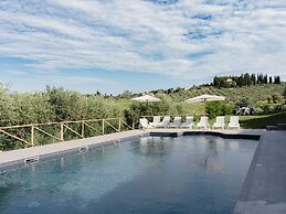 Apartment With Pool in Barberino Val D'elsa