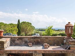 Apartment With Pool in Barberino Val D'elsa