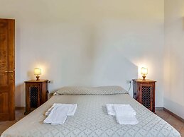 Apartment With Pool in Barberino Val D'elsa