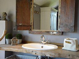 Peaceful Cottage in Jehonville