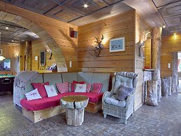 Luxurious Villa in Stoumont With Sauna