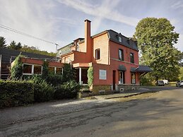 Luxurious Villa in Stoumont With Sauna