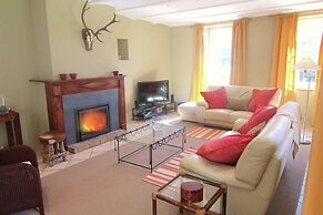 Spacious Family Villa, Offagne