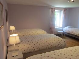 Cottage in Offagne With Terrace