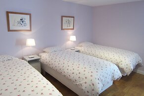 Spacious Family Villa, Offagne
