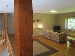 Spacious Family Villa, Offagne
