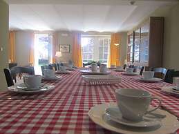 Cottage in Offagne With Terrace