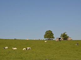 Cottage in Offagne With Terrace