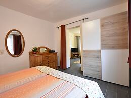 Lavish Apartment in Klütz near Beach