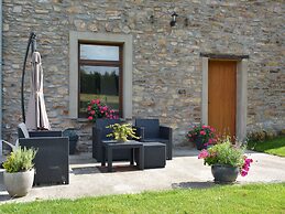 Chic Holiday Home With Garden