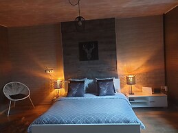 Chic Holiday Home With Garden