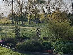 Chic Holiday Home With Garden