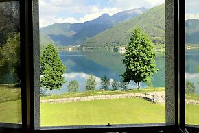 Lakeside Escape in Ledro