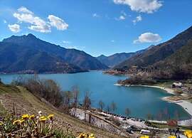 Lakeside Escape in Ledro