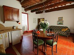 Adorable Farmhouse in Asciano