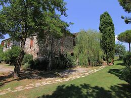 Adorable Farmhouse in Asciano