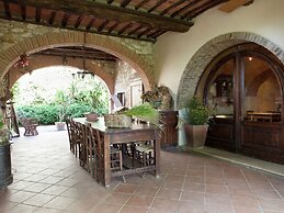 Adorable Farmhouse in Asciano