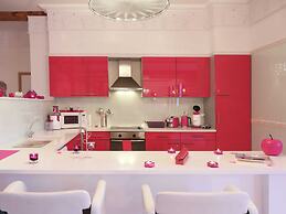 Lush Apartment with Sauna, Hot Tub, Mountain Views in Ensival