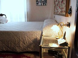 Elegant Art Nouveau Villa With Private Pool Near the Lake