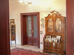 Elegant Art Nouveau Villa With Private Pool Near the Lake