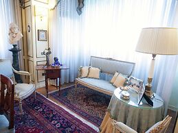 Elegant Art Nouveau Villa With Private Pool Near the Lake