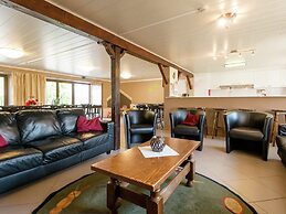 Modern Cottage With Private Garden in Waimes