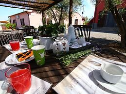 Exotic Farmhouse in Montalto di Castro near Sea