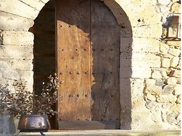 Traditional Estate From the XIV Century, With Swimming Pool