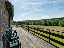 Cottage in Ferrieres With Sauna & Garden