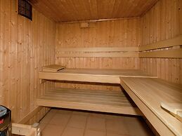 Cottage in Ferrieres With Sauna & Garden