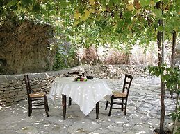 Villa in Crete With Private Pool & Views