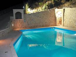 Luxurious Villa in Malades Crete