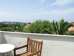 Comfortable Apartment in Vinkuran near Beach