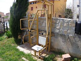 Comfortable Apartment in Vinkuran near Beach