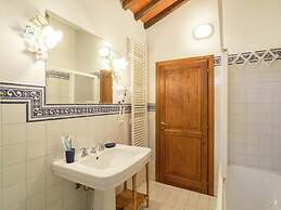 Holiday Home in Cortona With Pool