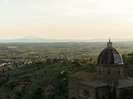 Holiday Home in Cortona With Pool
