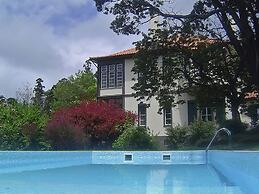 Villa Getaway in Santo Antonio da Serra