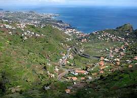 Villa Getaway in Santo Antonio da Serra
