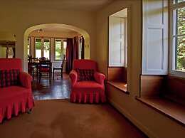 Villa Getaway in Santo Antonio da Serra