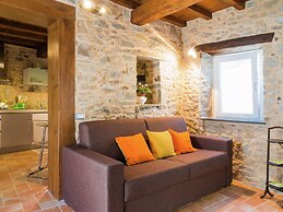Belvilla by OYO Holiday Home With Garden