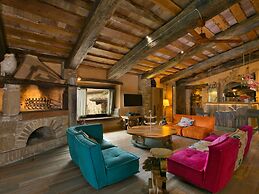 Belvilla by OYO Villa Mezzeria