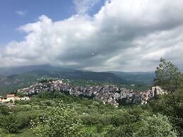 Belvilla by OYO Villa Mezzeria