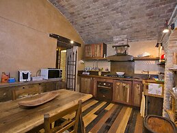 Belvilla by OYO Villa Mezzeria